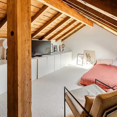 Bright Architectural House, And Center Within Walking Distance Villa *