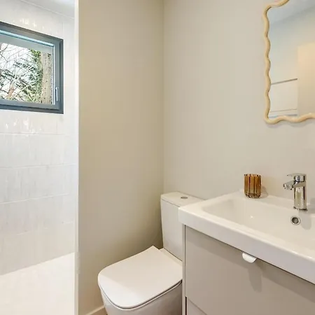 Bright Architectural House, And Center Within Walking Distance Anglet